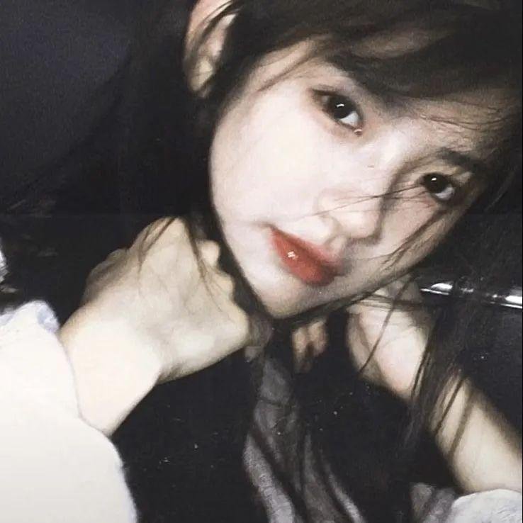 鲨鱼女孩